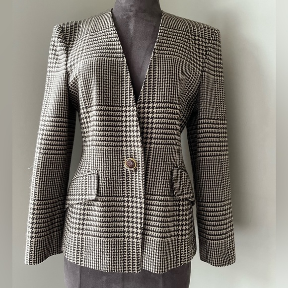 Vintage MaxMara Wool Jacket - Picture 2 of 12